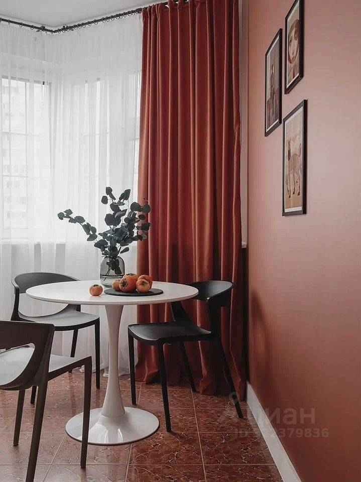 2-комнатная квартира, 55 м² — фотография 2