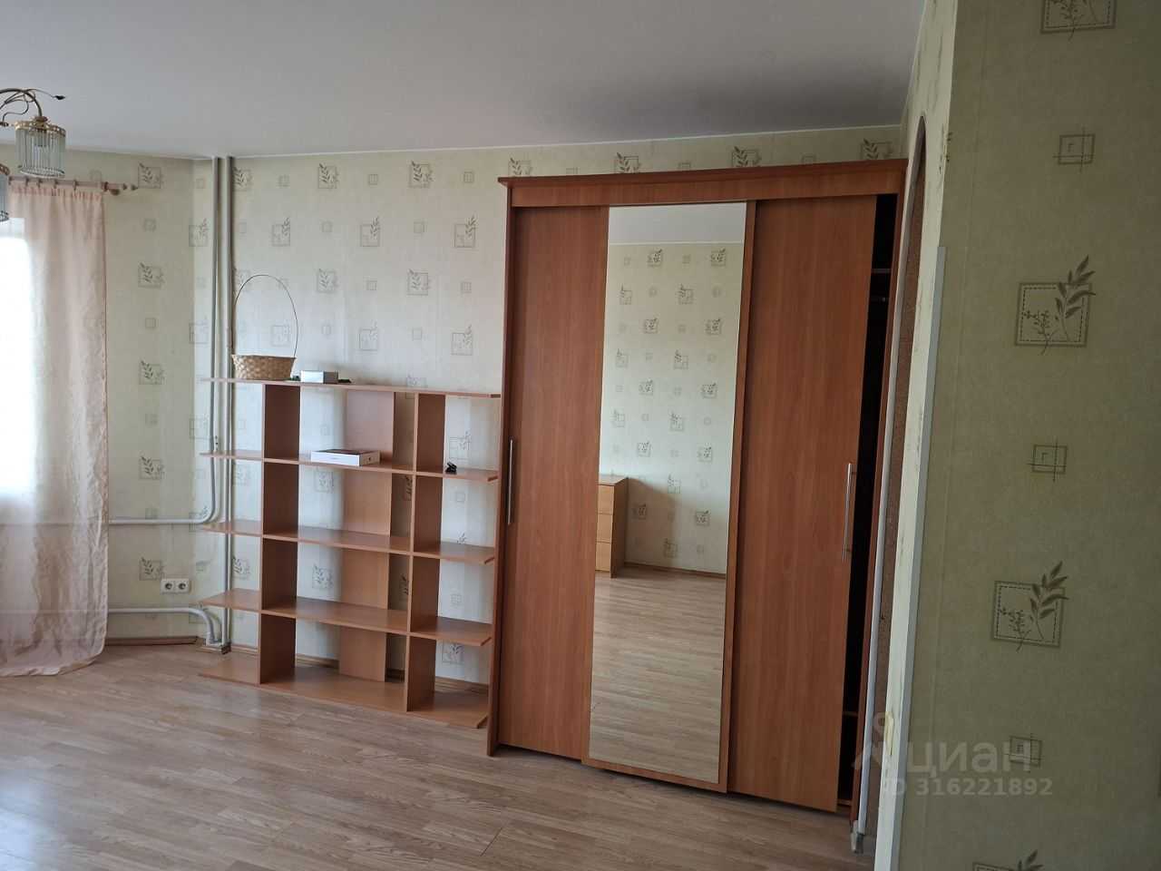 1-комнатная квартира, 51,7 м² — фотография 2