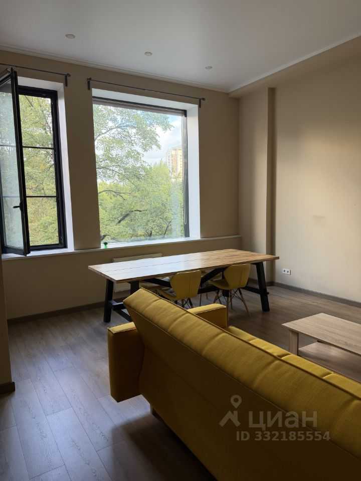 2-комнатная квартира, 71 м² — фотография 2