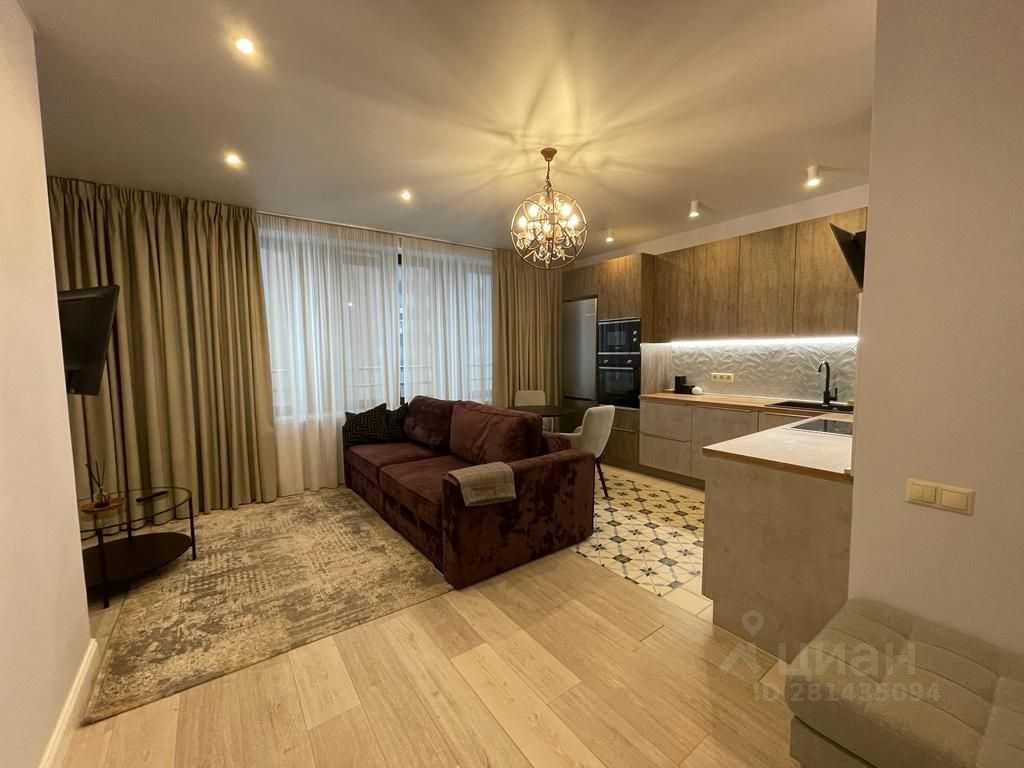 2-комнатная квартира, 56 м² — фотография 2