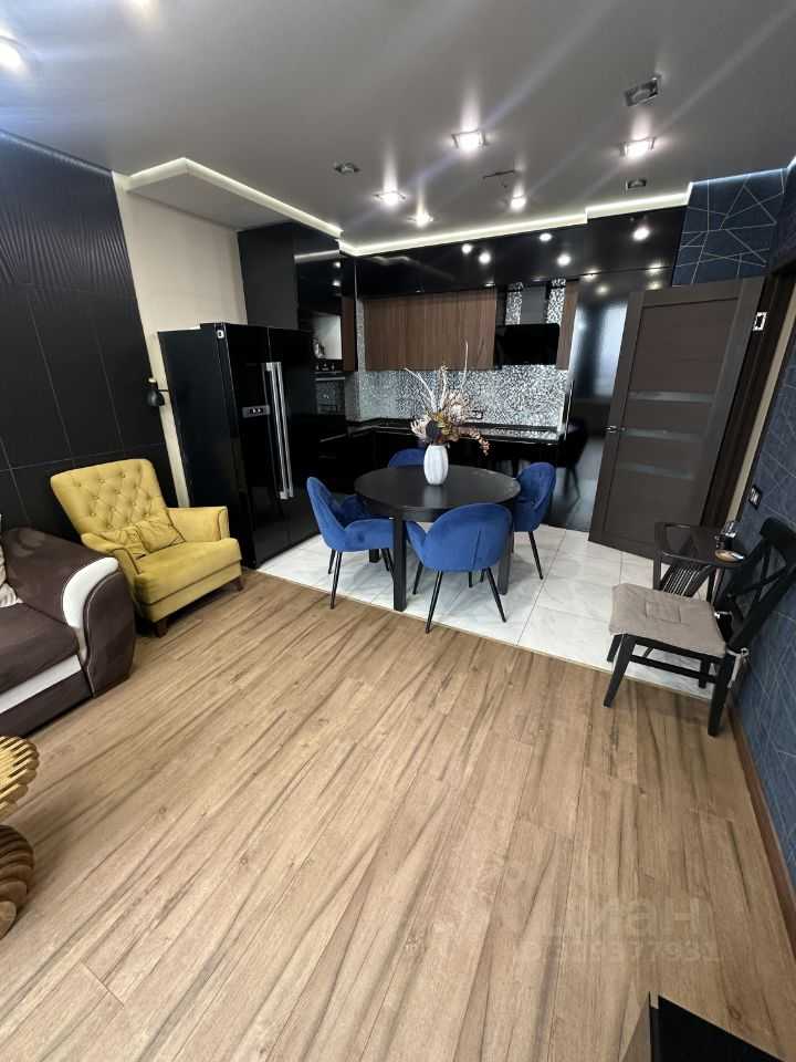 2-комнатная квартира, 55 м² — фотография 2