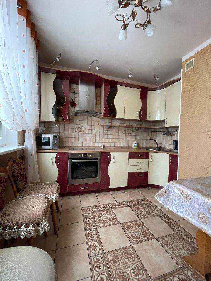 2-комнатная квартира, 60 м²