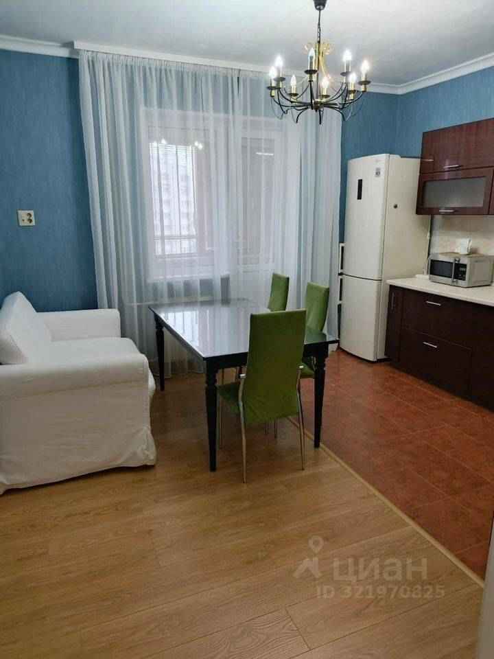 2-комнатная квартира, 63 м² — фотография 2