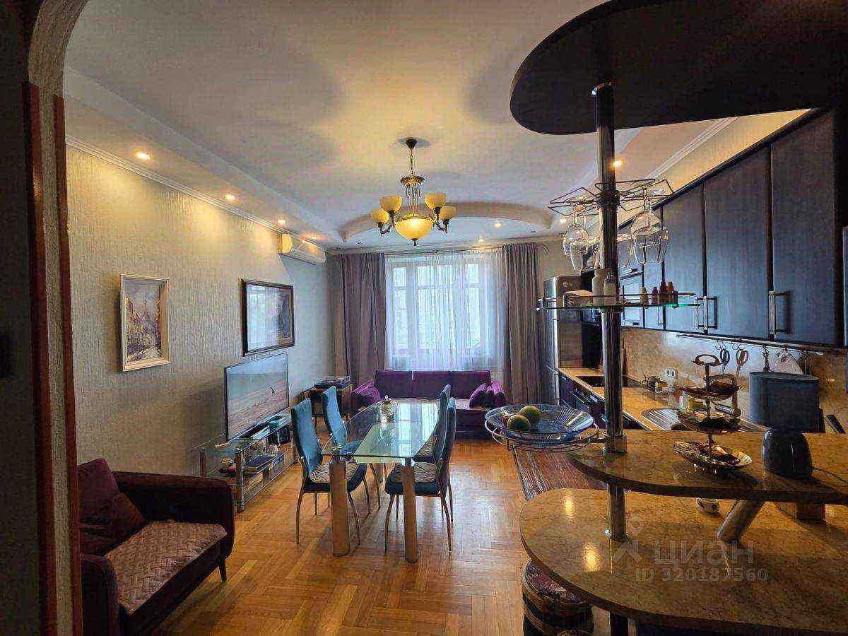4-комнатная квартира, 104 м²