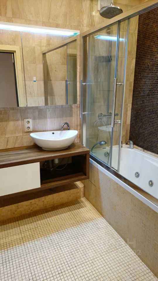 2-комнатная квартира, 80 м² — фотография 3