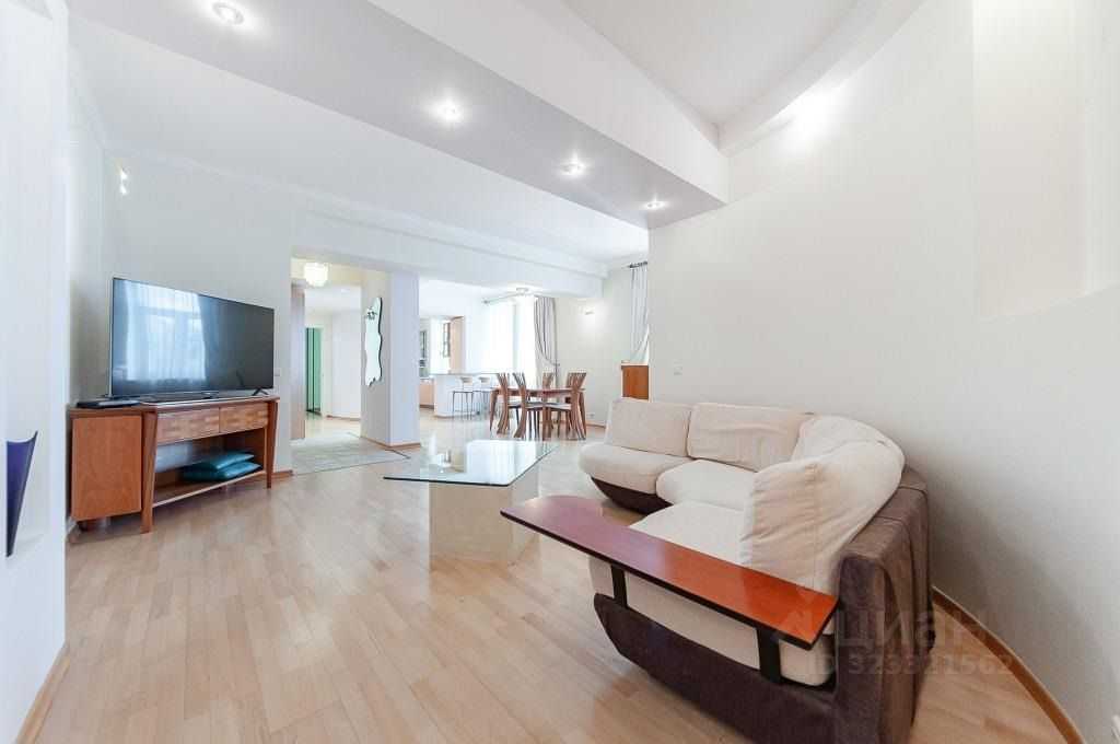4-комнатная квартира, 130 м²