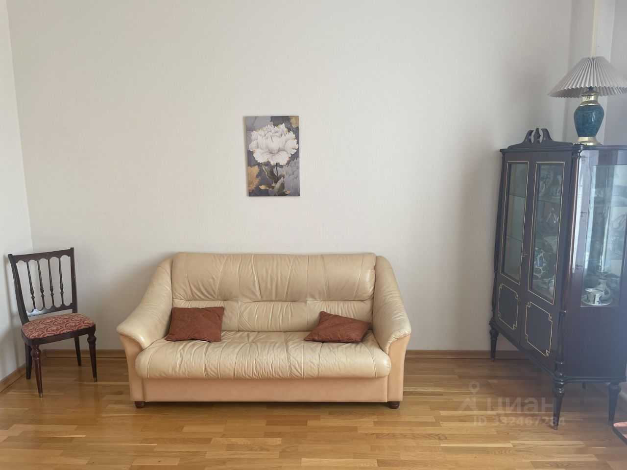 2-комнатная квартира, 67 м² — фотография 3