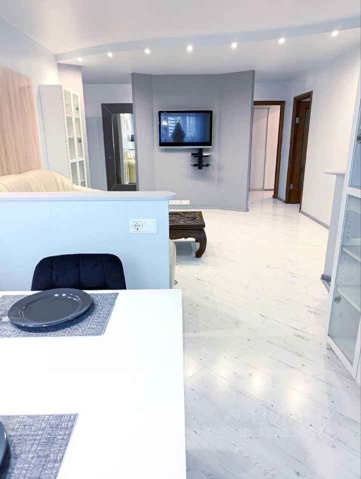 3-комнатная квартира, 95 м² — фотография 2
