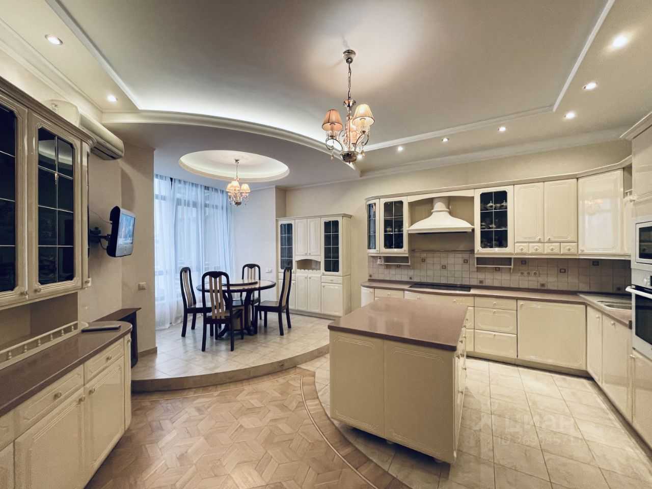 3-комнатная квартира, 122 м²