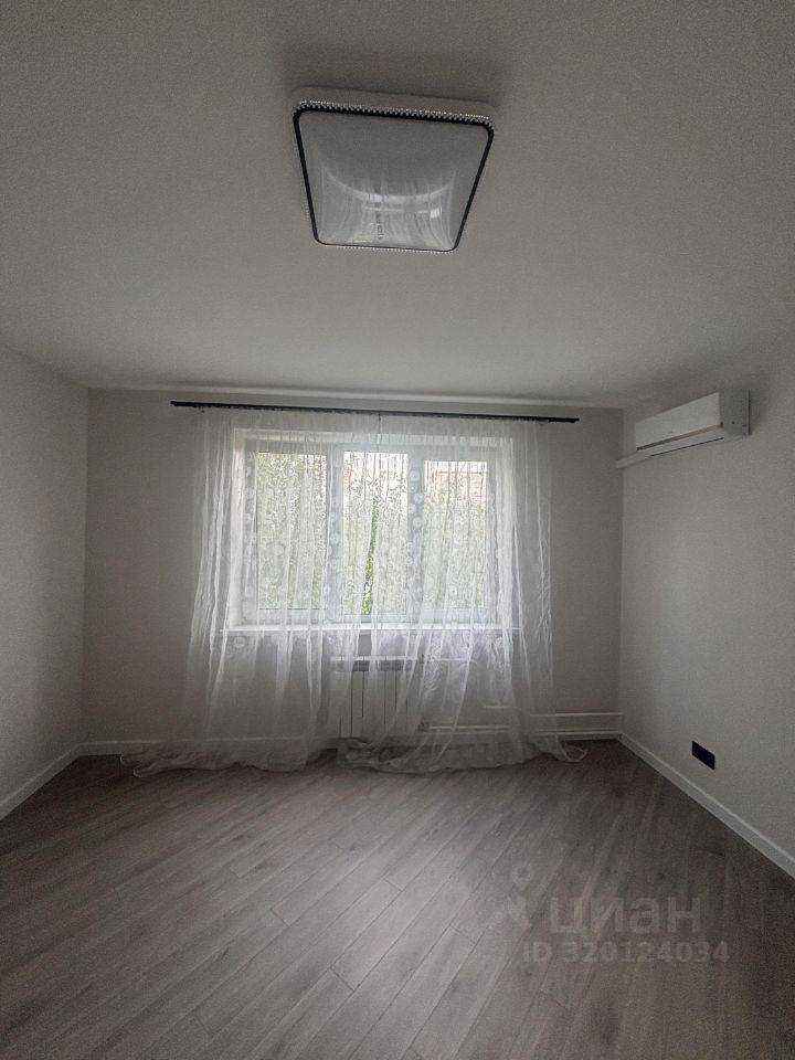 2-комнатная квартира, 55 м² — фотография 3