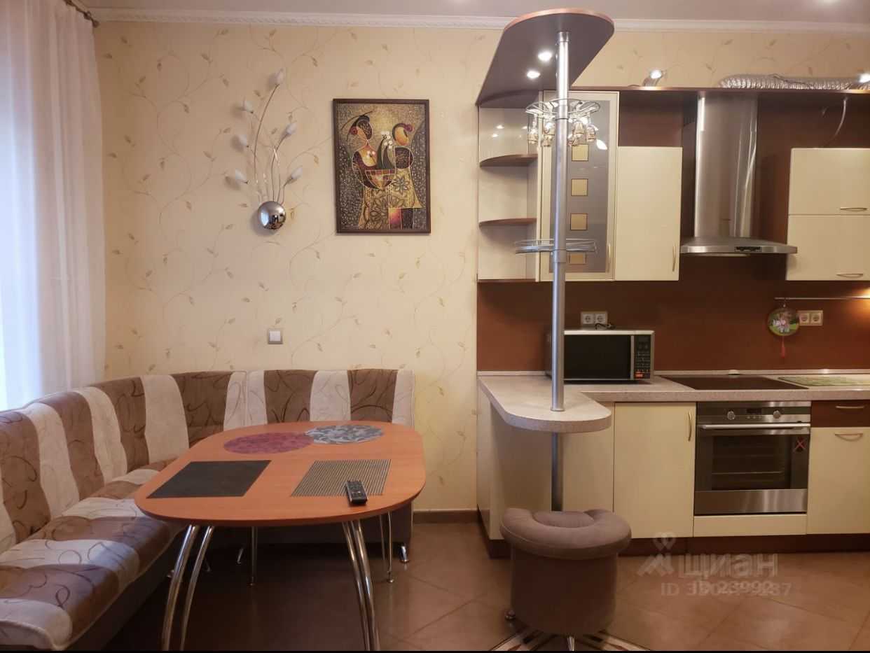 2-комнатная квартира, 90 м² — фотография 3