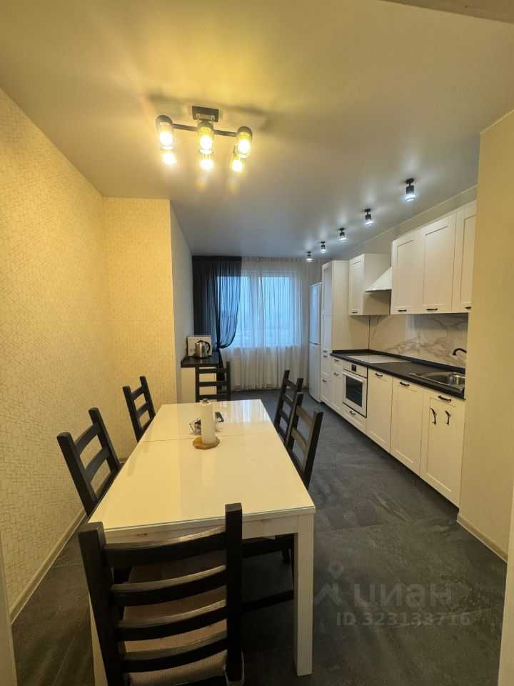 3-комнатная квартира, 80 м² — фотография 2