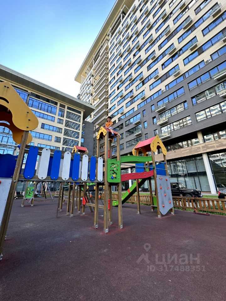 3-комнатная квартира, 130 м² — фотография 2