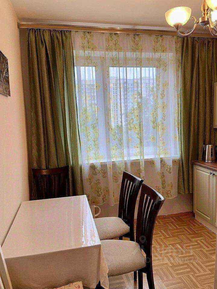 2-комнатная квартира, 55 м² — фотография 3