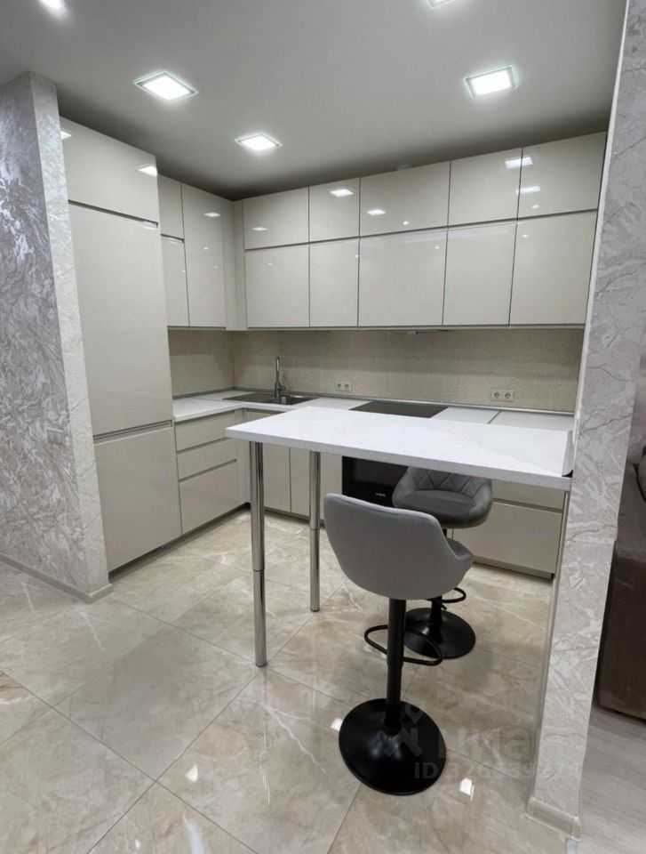 2-комнатная квартира, 49,3 м² — фотография 2