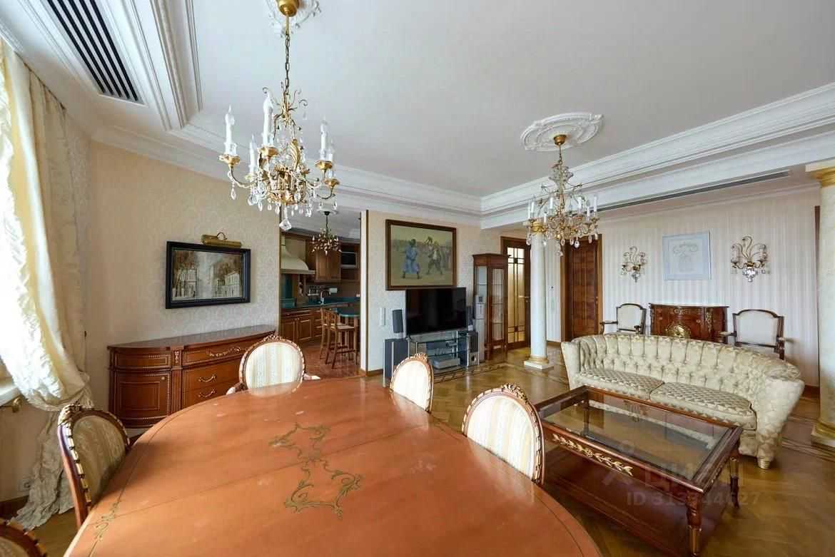 4-комнатная квартира, 172,5 м² — фотография 2