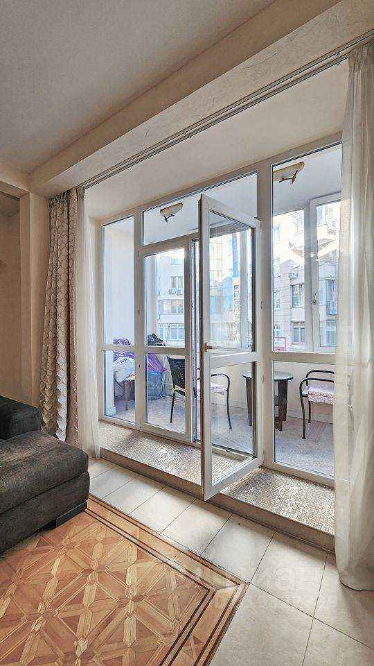 2-комнатная квартира, 80 м² — фотография 2