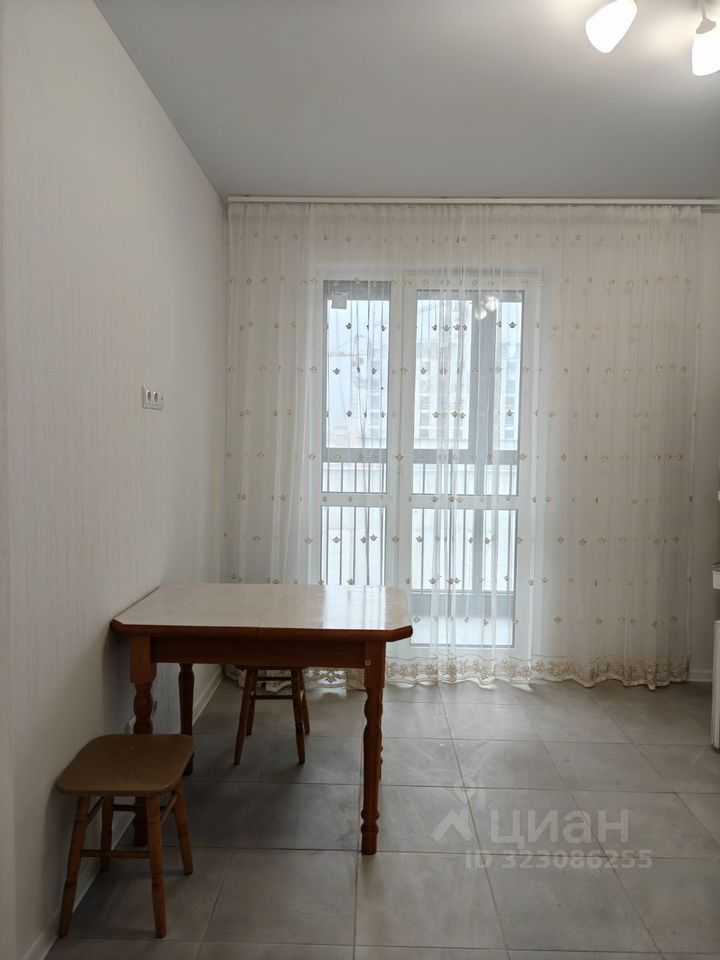 1-комнатная квартира, 46 м² — фотография 2