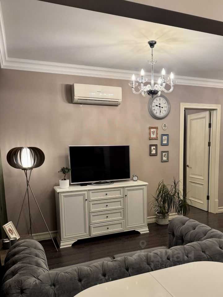 2-комнатная квартира, 56 м² — фотография 3