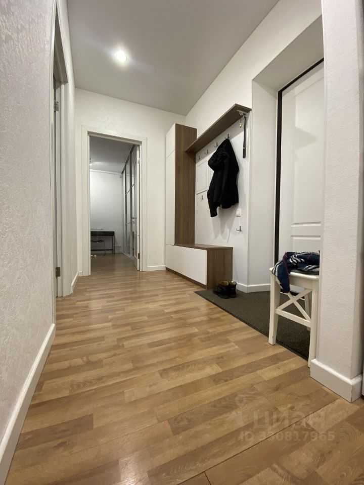 2-комнатная квартира, 56 м² — фотография 2