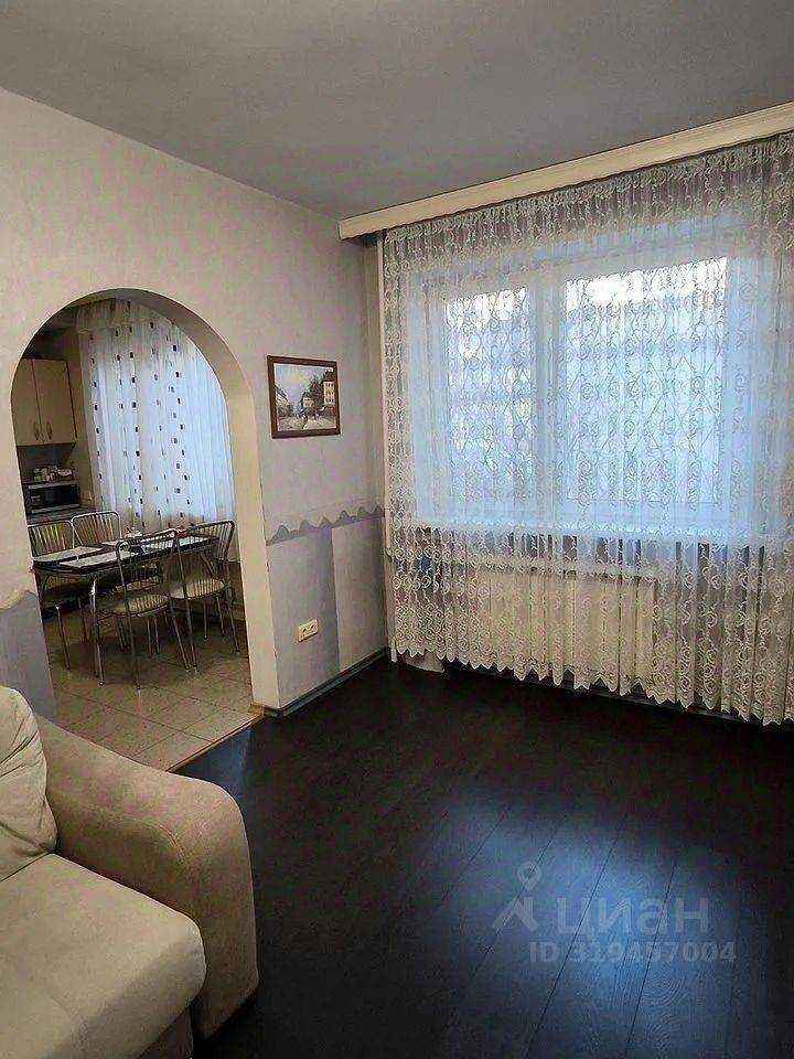 4-комнатная квартира, 99 м² — фотография 3
