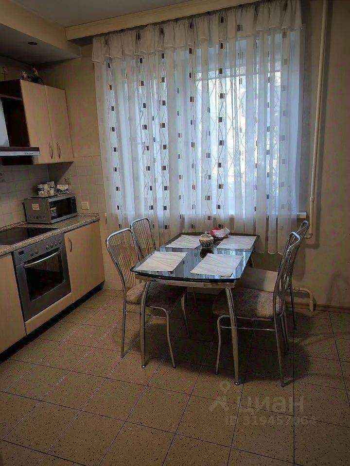 4-комнатная квартира, 99 м² — фотография 2