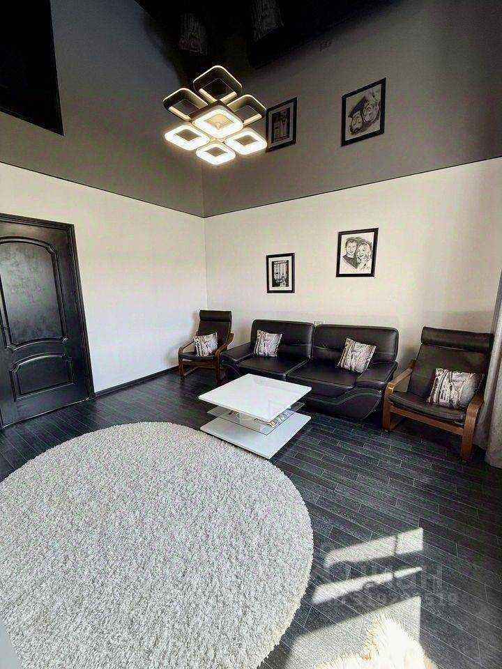 2-комнатная квартира, 55 м² — фотография 2