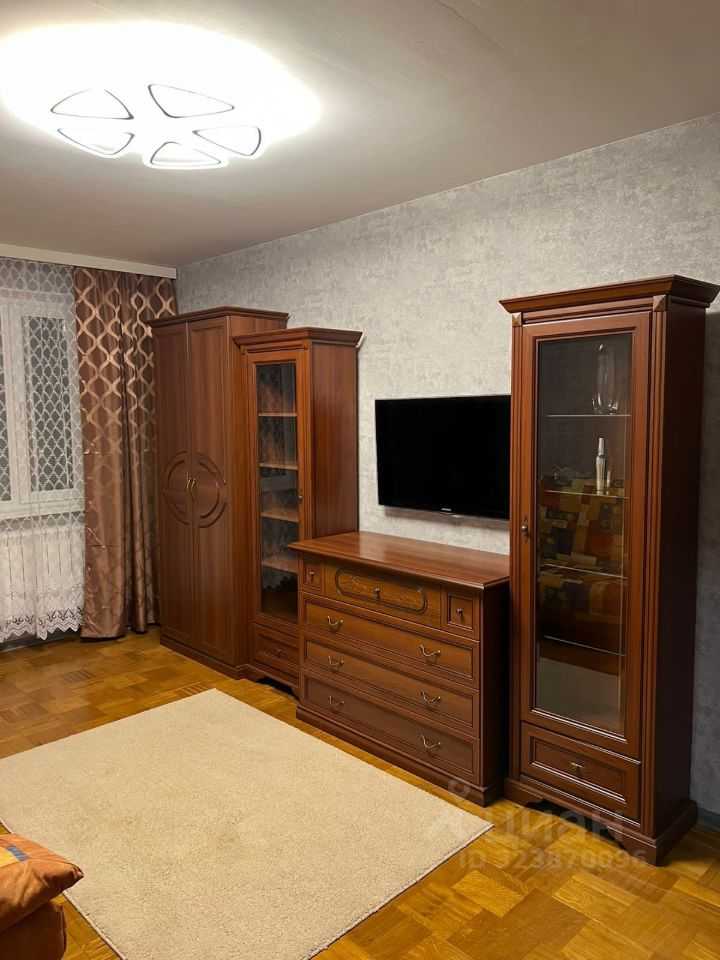 2-комнатная квартира, 56 м² — фотография 2