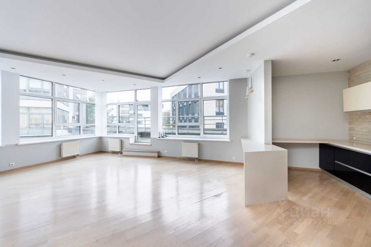 4-комнатная квартира, 145,2 м² — фотография 2