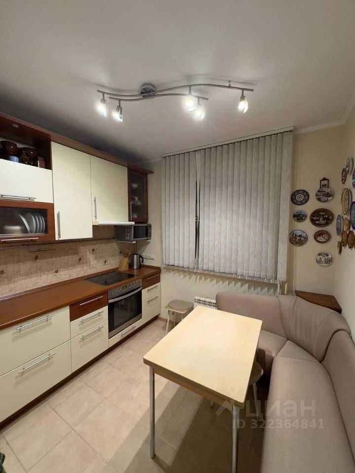 4-комнатная квартира, 83,6 м² — фотография 2