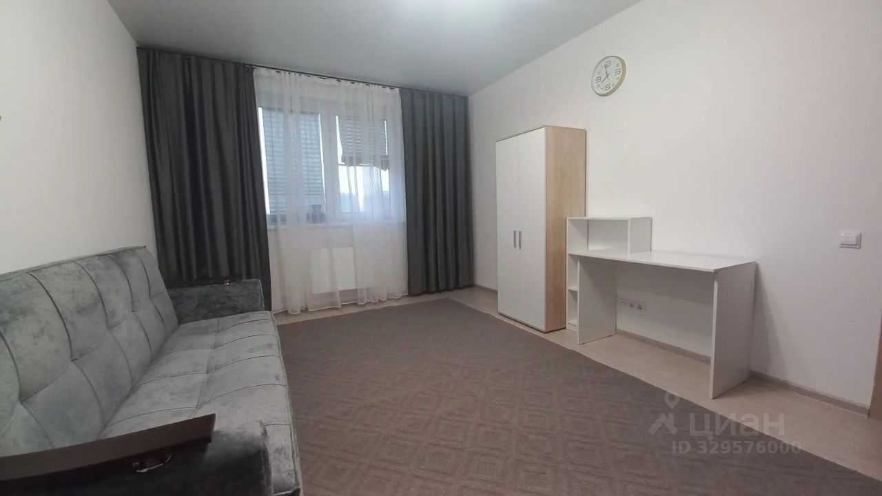 2-комнатная квартира, 56 м² — фотография 3