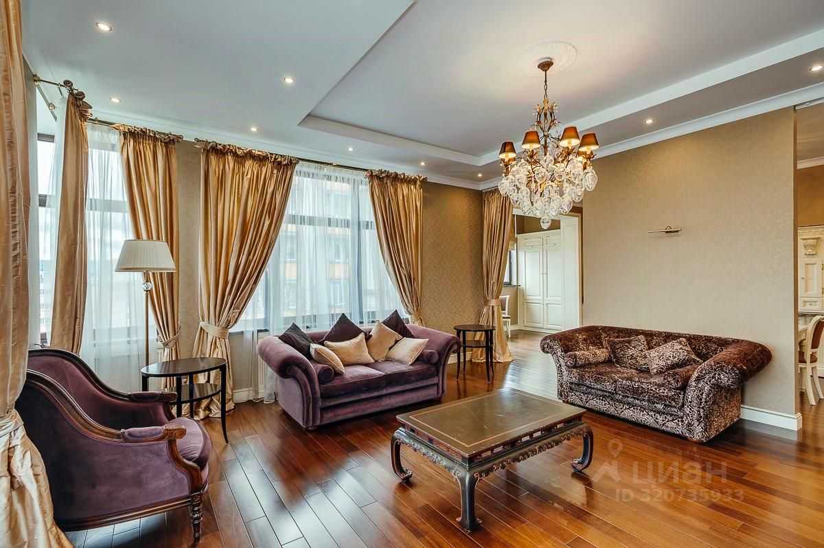 5-комнатная квартира, 226 м²