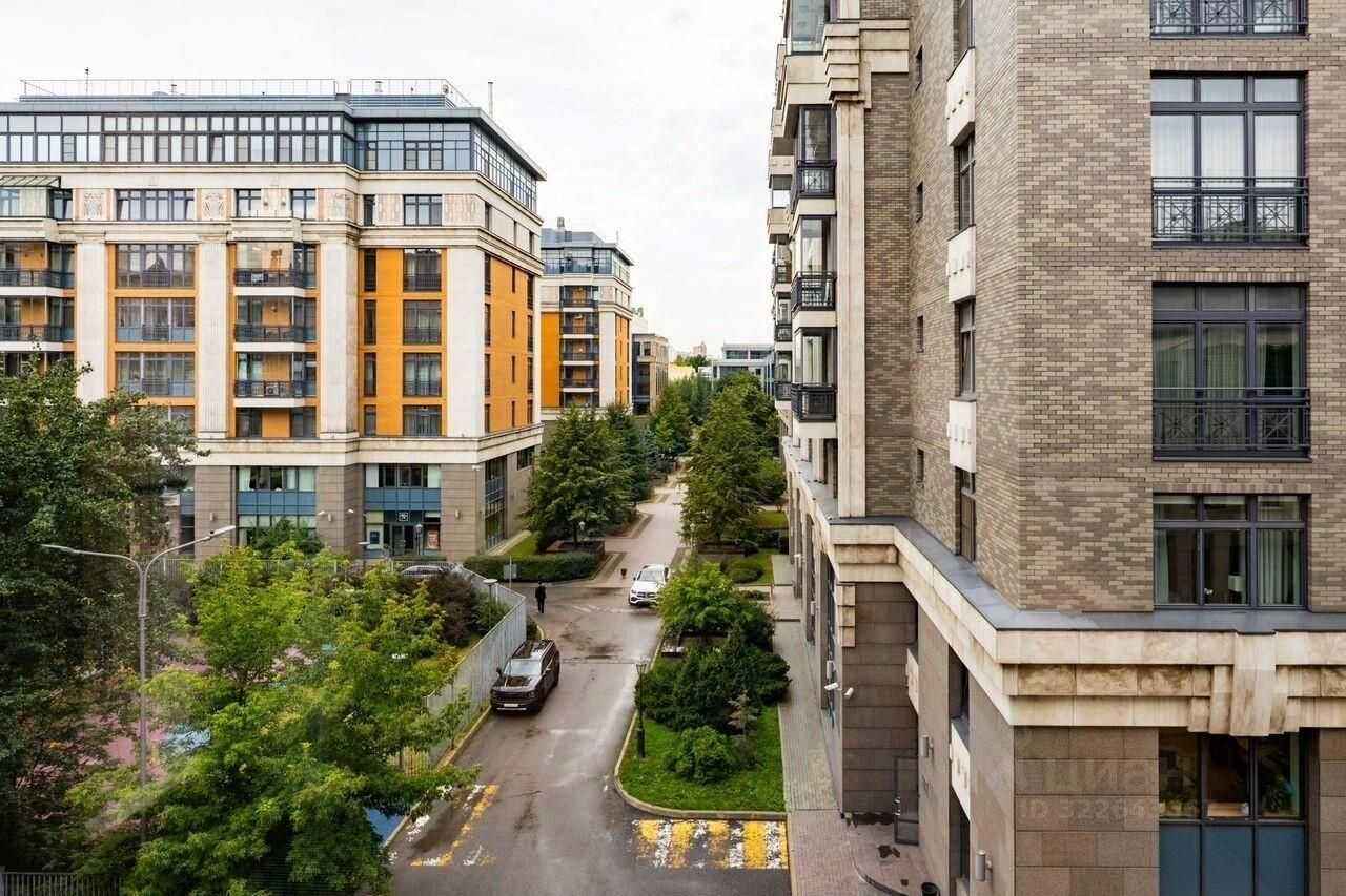 4-комнатная квартира, 130 м² — фотография 3