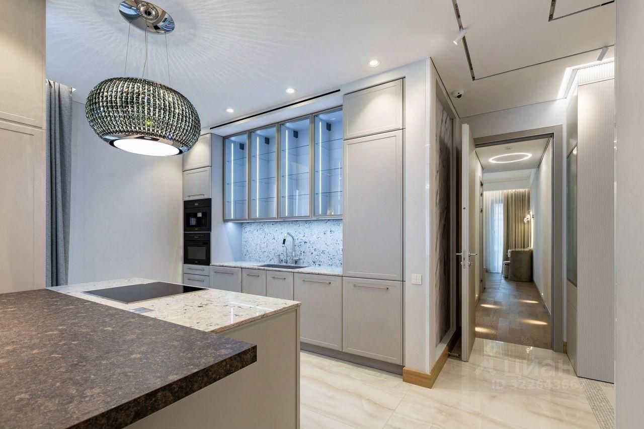 4-комнатная квартира, 130 м² — фотография 2