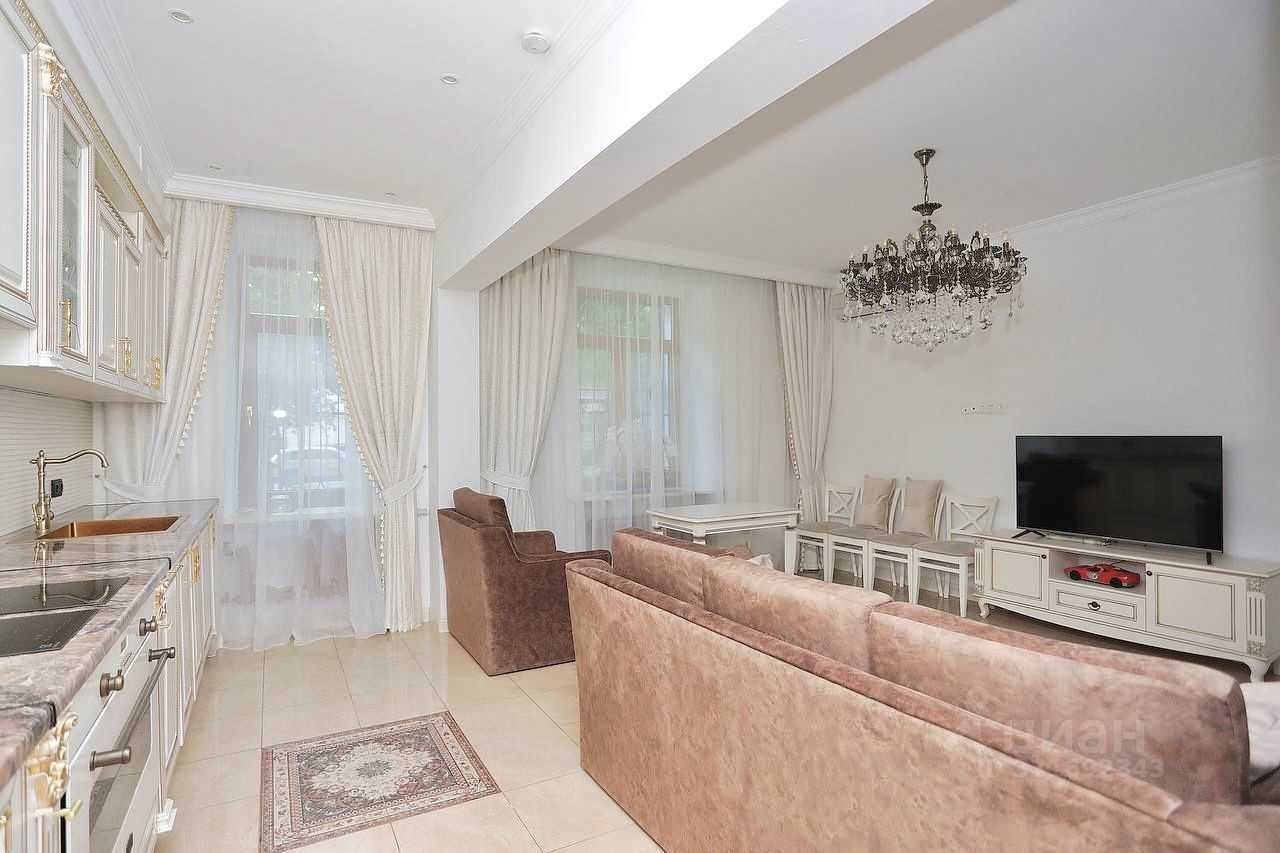 2-комнатная квартира, 81 м² — фотография 3