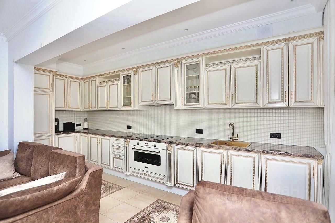 2-комнатная квартира, 81 м² — фотография 2