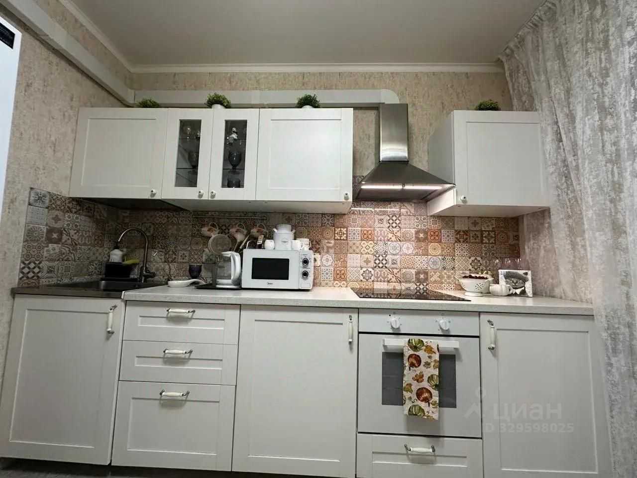 1-комнатная квартира, 42 м² — фотография 3