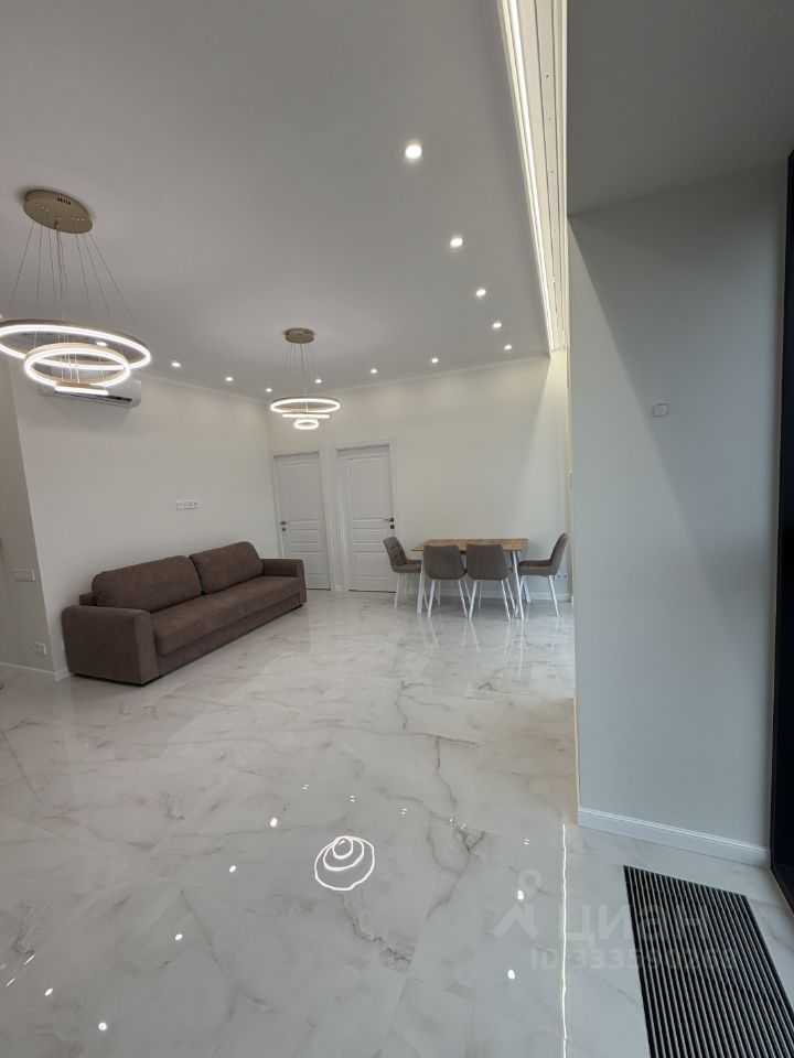 3-комнатная квартира, 77 м² — фотография 2