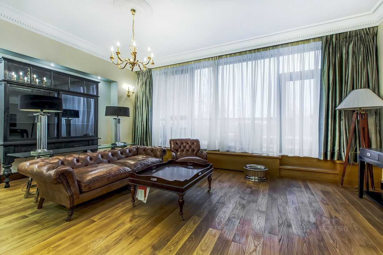 4-комнатная квартира, 150 м²