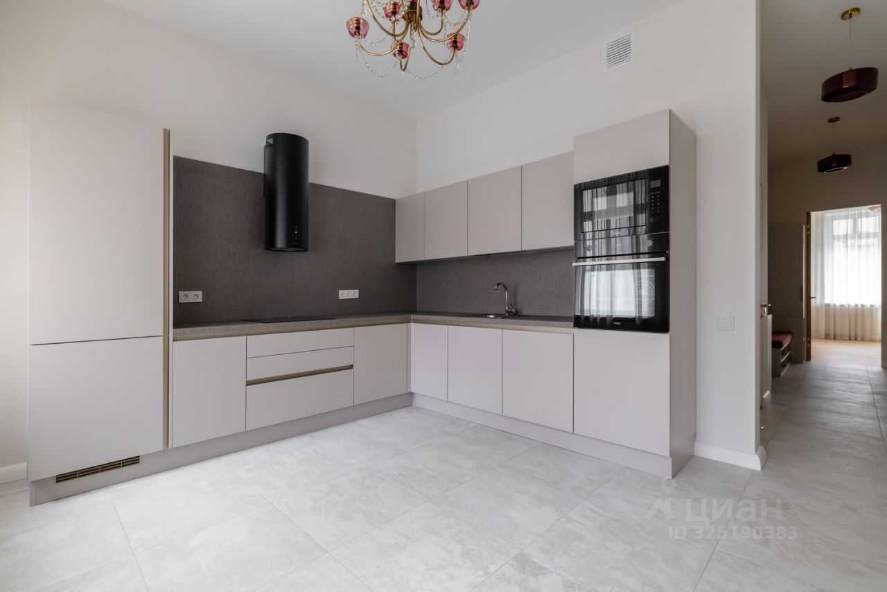 5-комнатная квартира, 150 м² — фотография 2