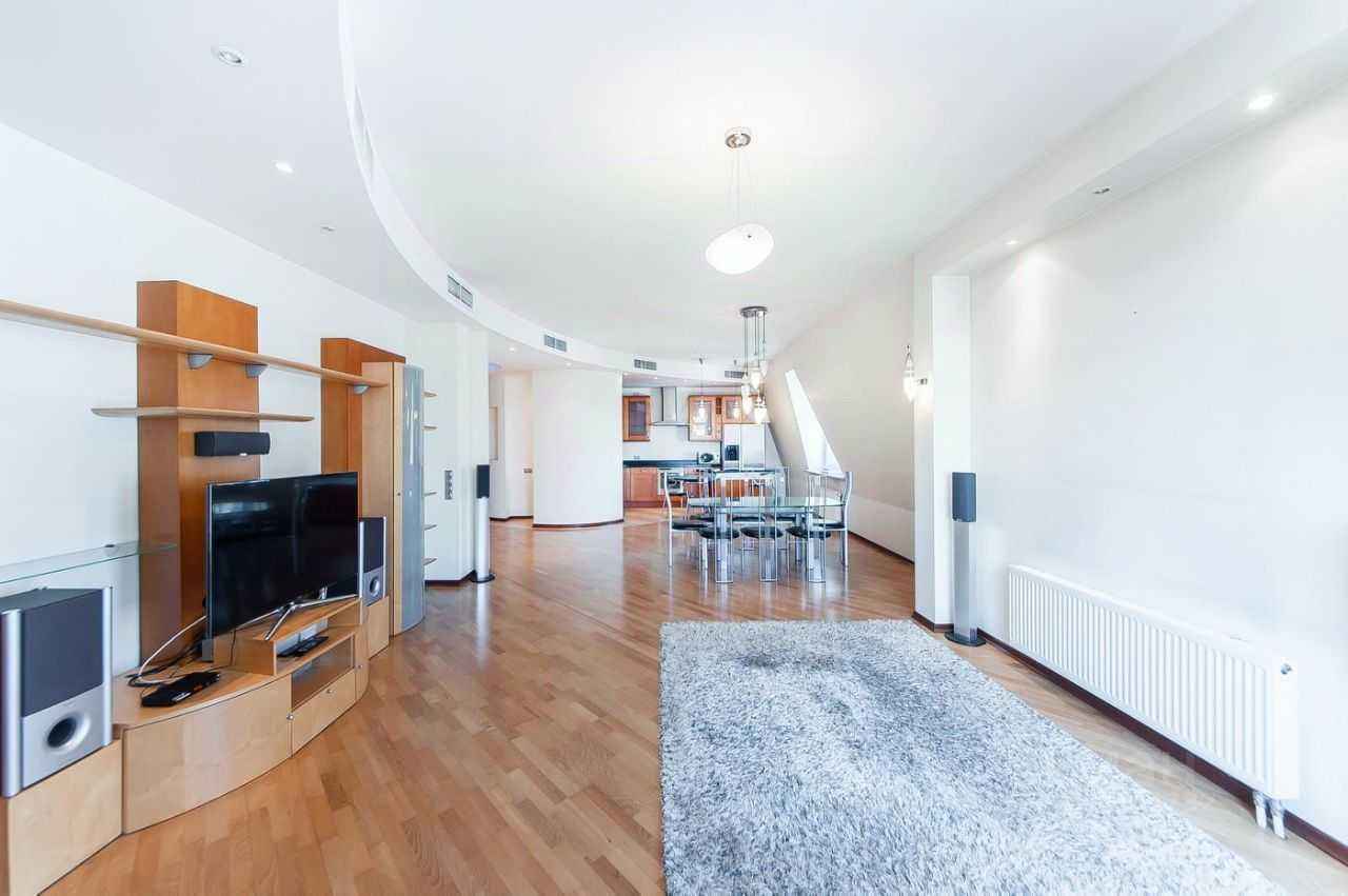 4-комнатная квартира, 162 м²
