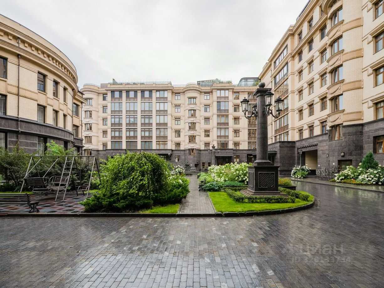 4-комнатная квартира, 250 м² — фотография 2