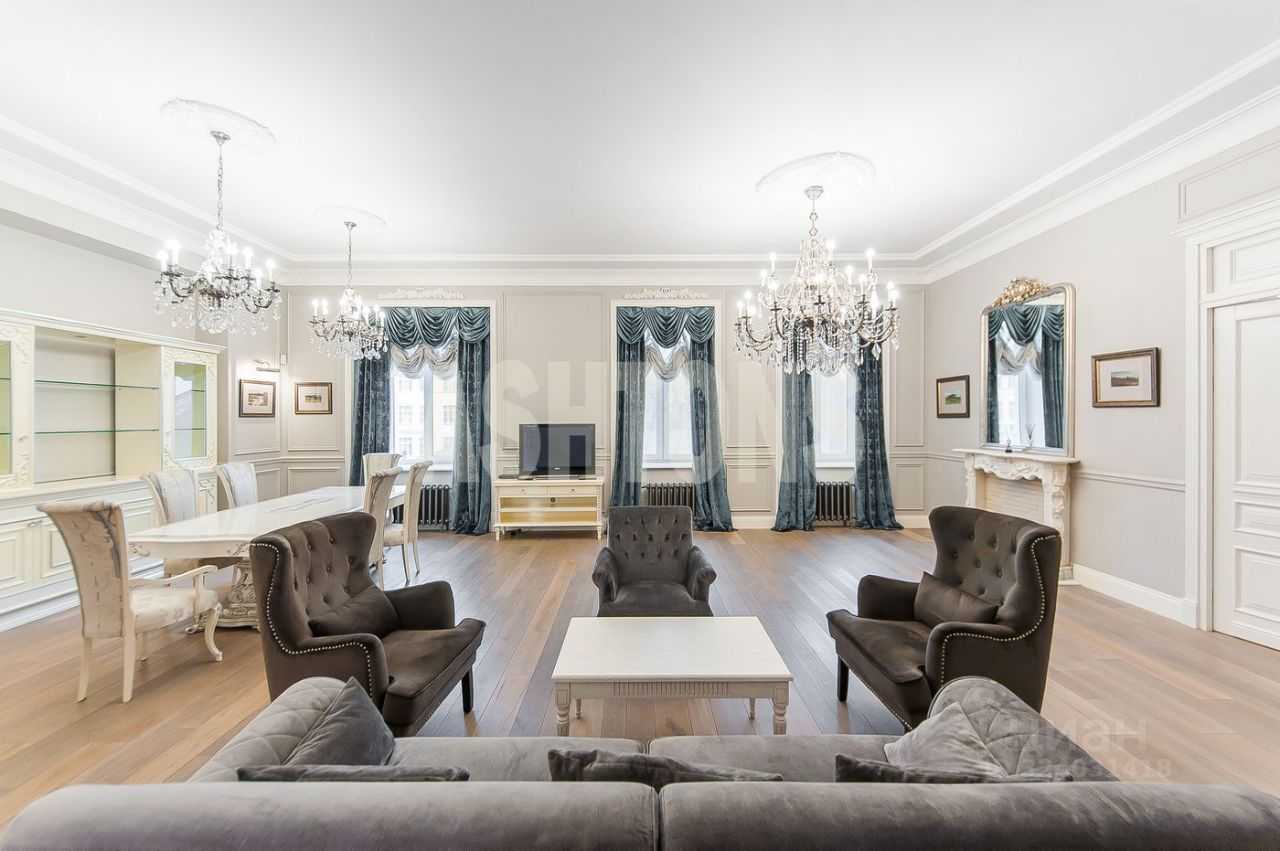 5-комнатная квартира, 195 м²