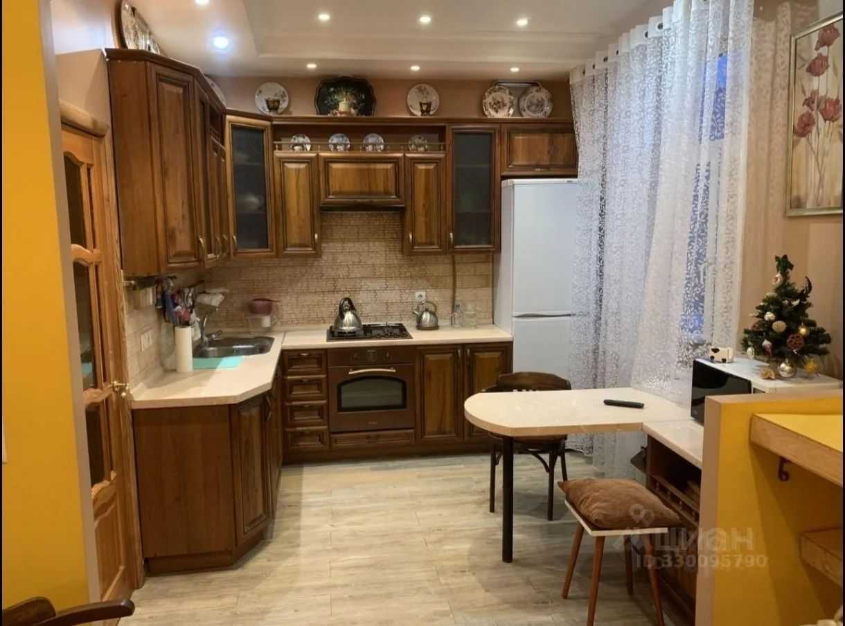 3-комнатная квартира, 77 м² — фотография 3