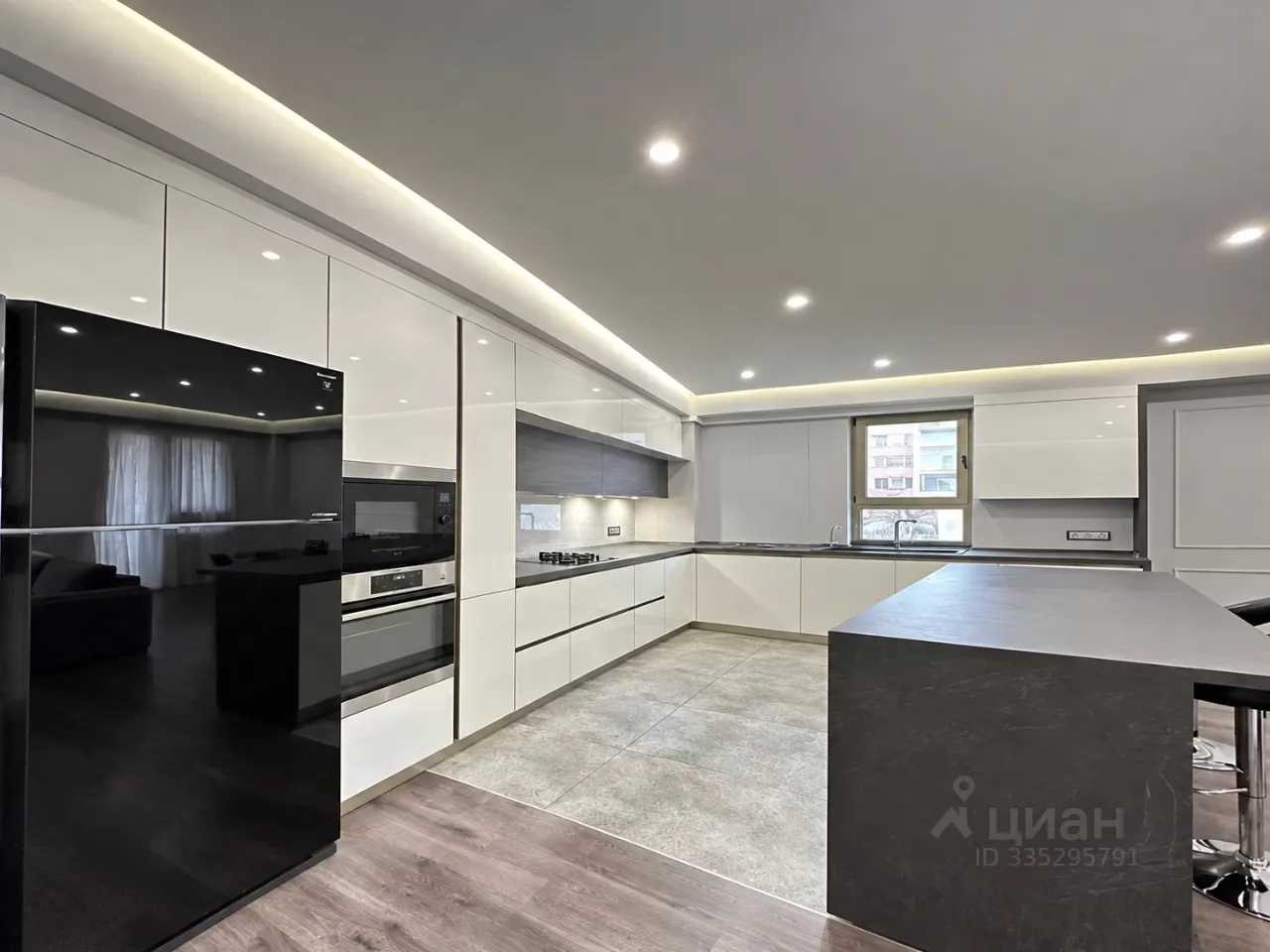 3-комнатная квартира, 130 м² — фотография 3
