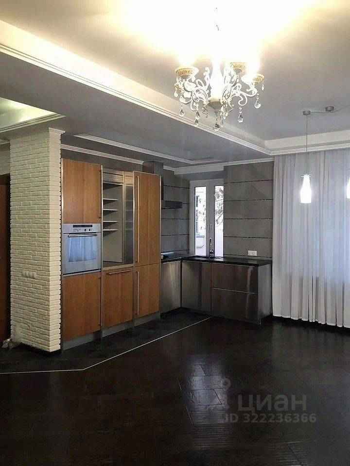 4-комнатная квартира, 90 м² — фотография 2