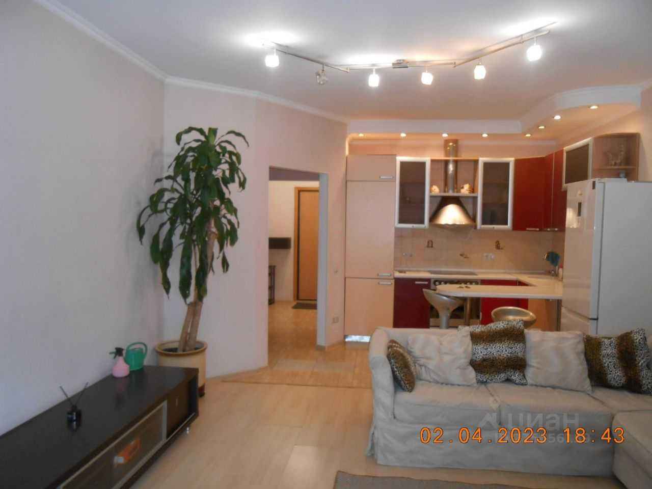 2-комнатная квартира, 65 м² — фотография 3