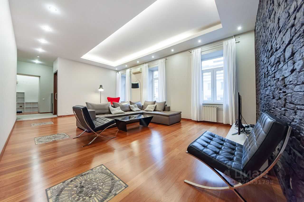 4-комнатная квартира, 150 м²