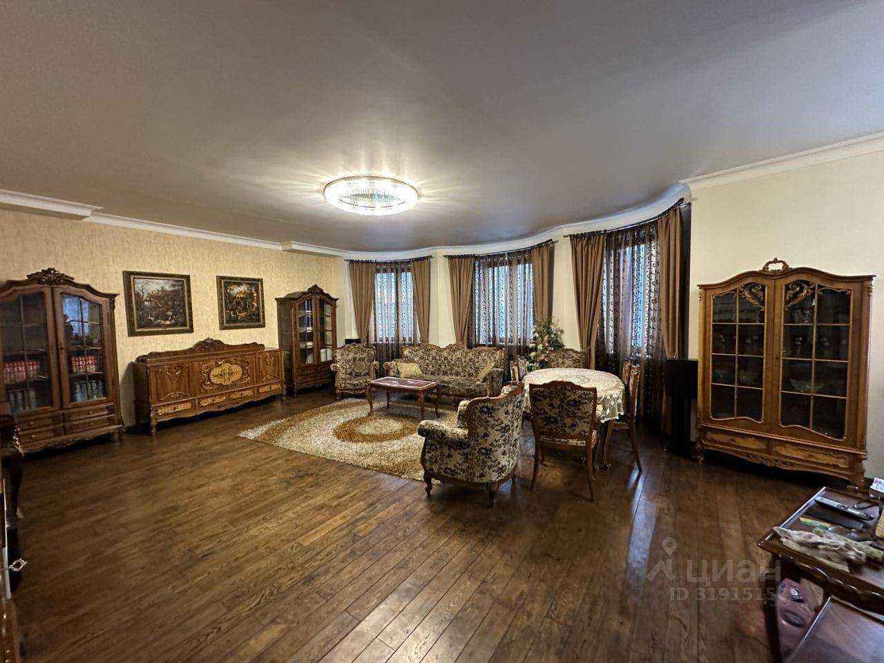 3-комнатная квартира, 117 м² — фотография 2