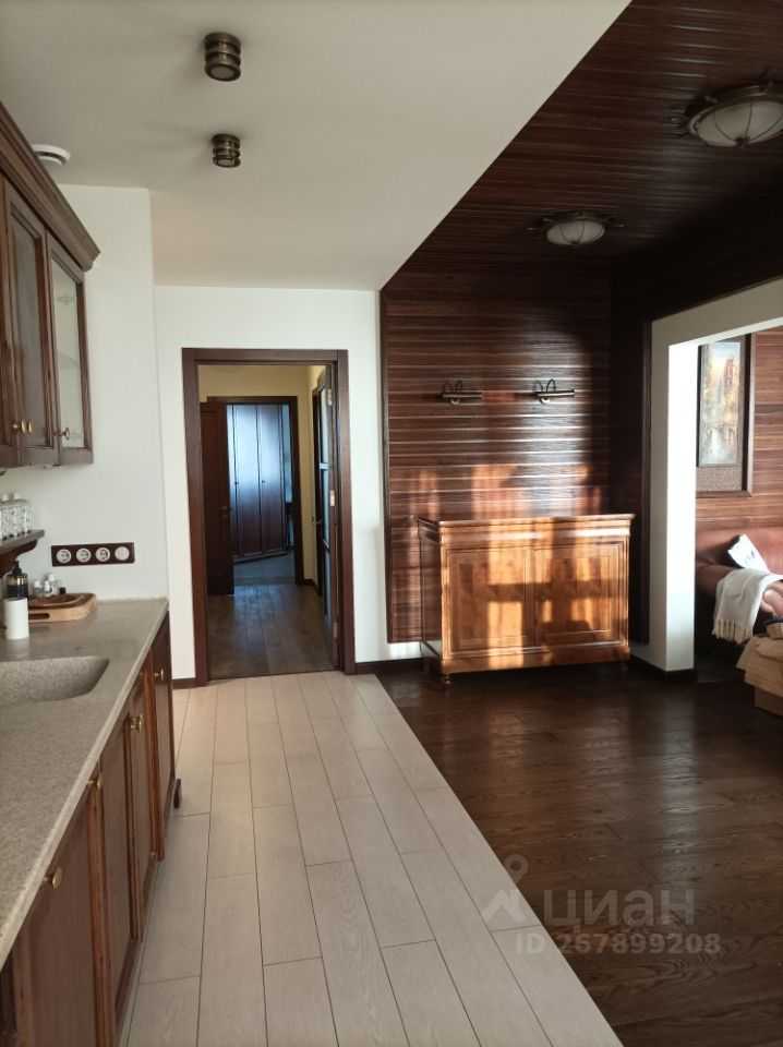 4-комнатная квартира, 105 м² — фотография 2